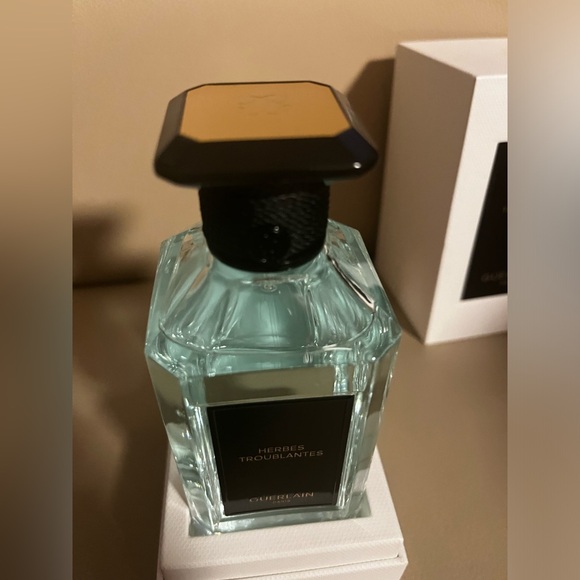 Guerlain L'ART & LA MATIÈRE HERBES
TROUBLANTES - EAU DE PARFUM - Picture 3 of 11